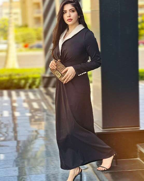 Yosra Bahaa posting lifestyle and motherhood content as @yosrabahaa_