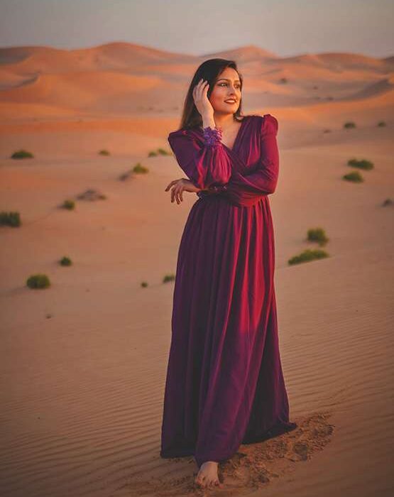 Anjali-Surya-exploring-travel-destinations-while-combining-fashion-and-family-life-in-authentic-warm-content-